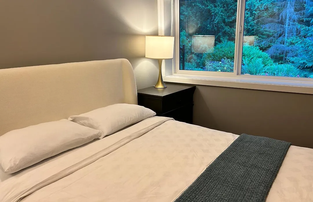 North Vancouver Lynn Valley Two Bedrooms Suite-1