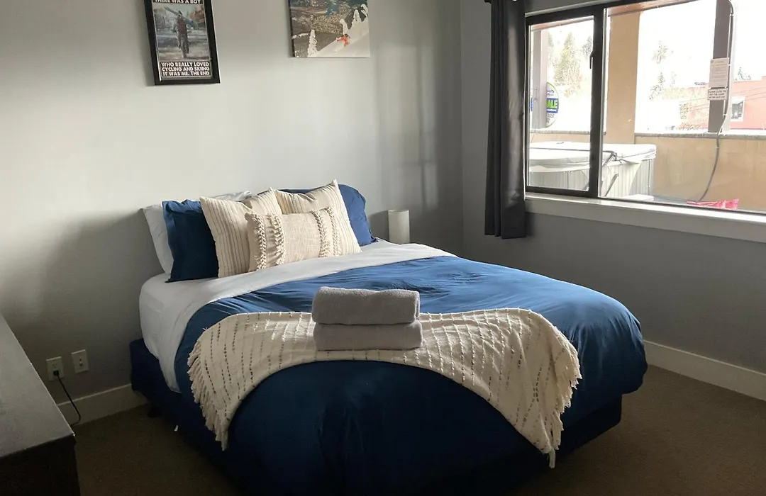 Lily Glacier Suite At Silver Bear Condos-1
