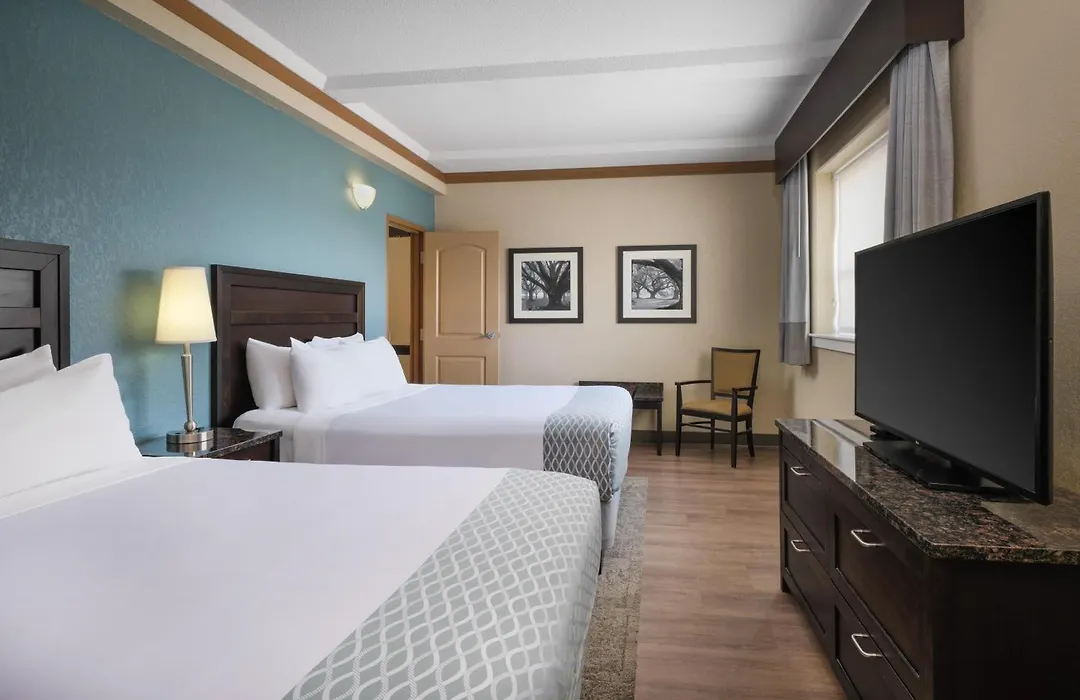 Best Western Plus Kamloops Hotel-1