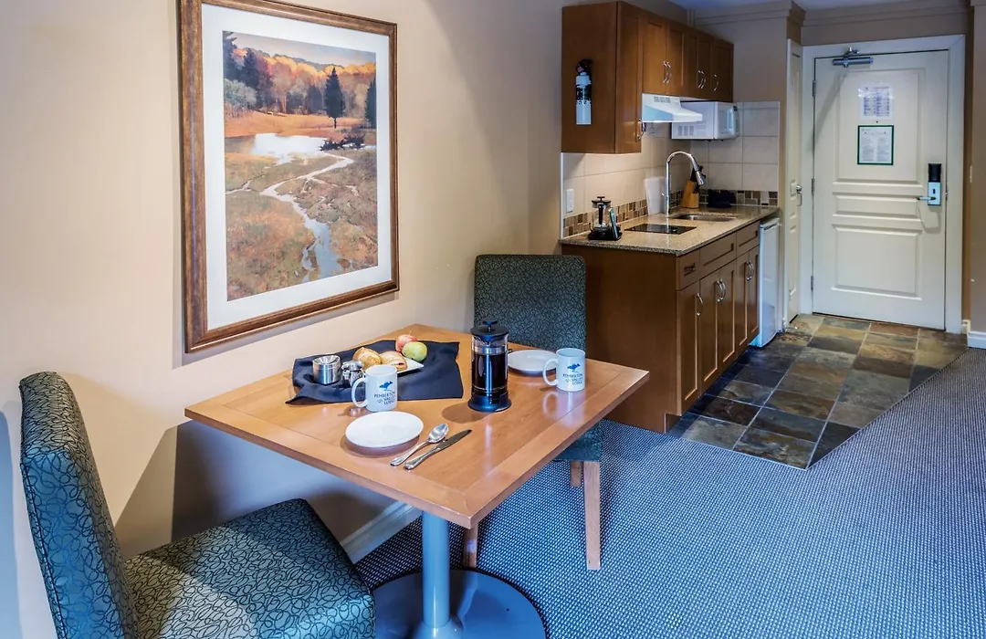 Pemberton Valley Lodge-1