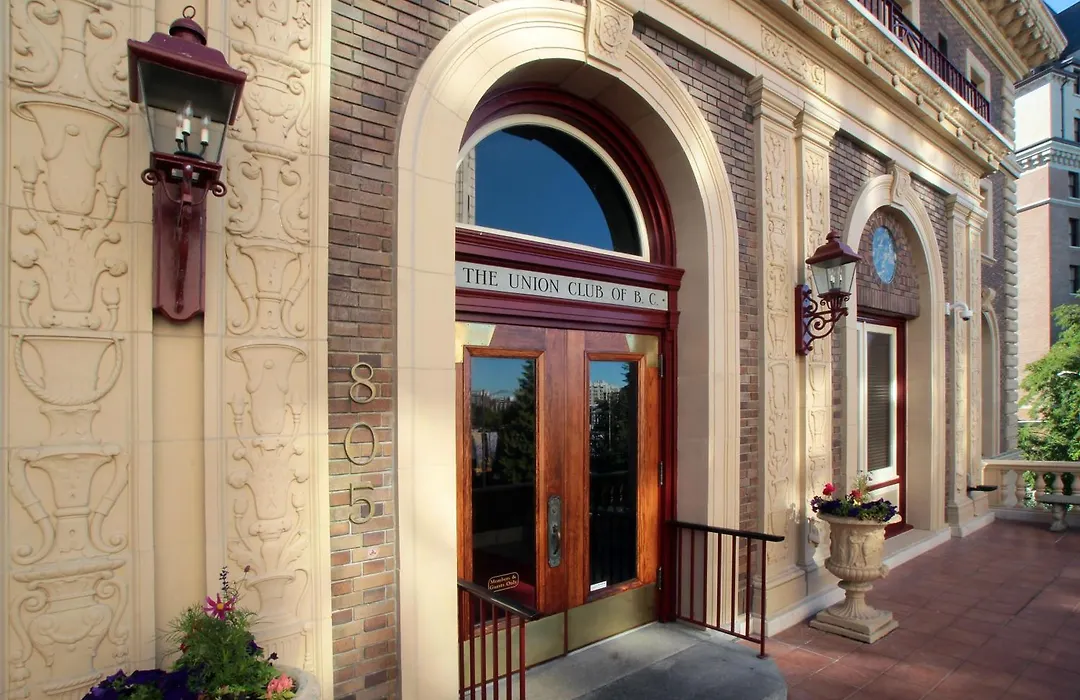 The Inn At The Union Club Of British Columbia-1