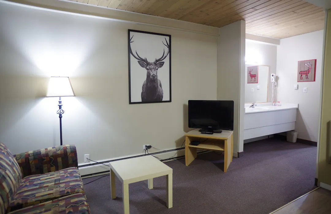 Canadas Best Value Inn And Suites Fernie-1