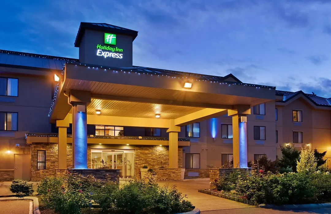 Holiday Inn Express Hotel & Suites Vernon By Ihg-1
