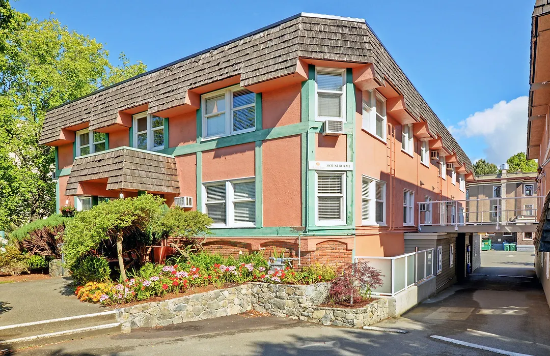 Helm'S Inn-1