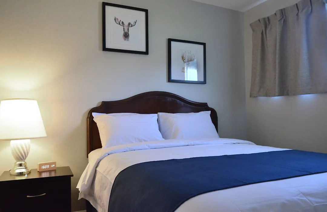Knights Inn Merritt-1