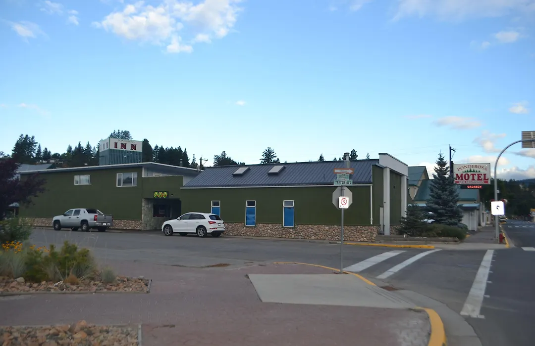 Ponderosa Motel-1