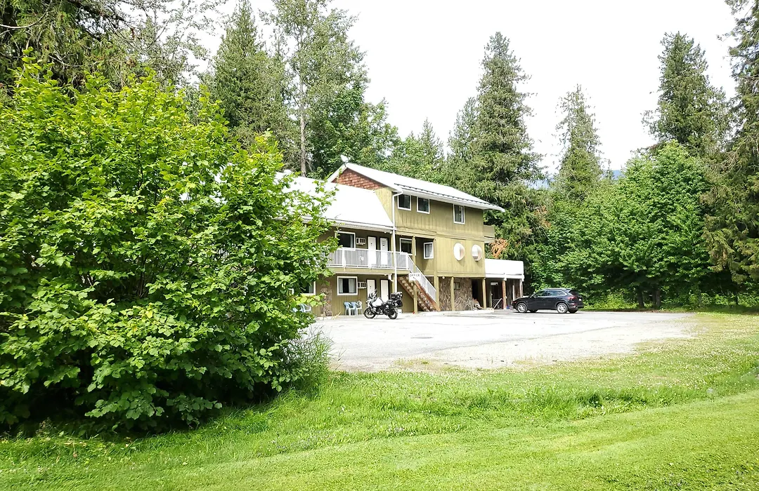 The Hitching Post Motel-1