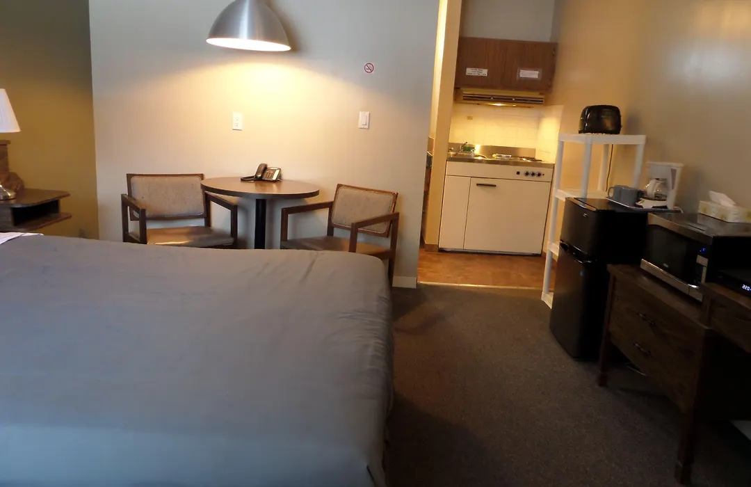 Ray Lyn Motel-1