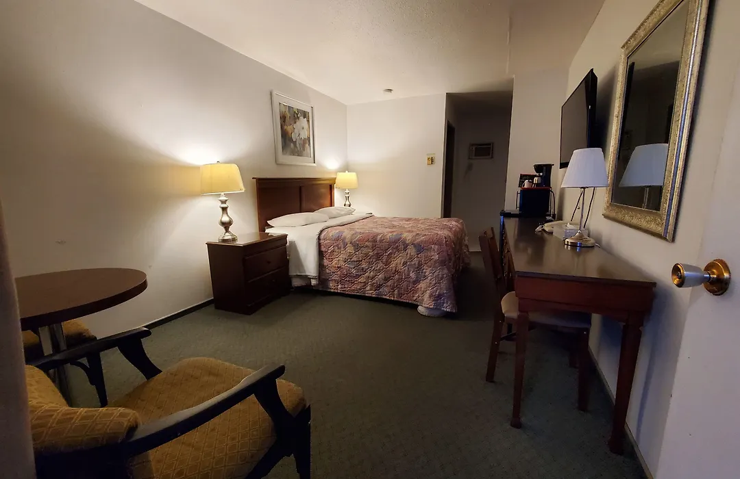 Red Roof Motor Inn-1