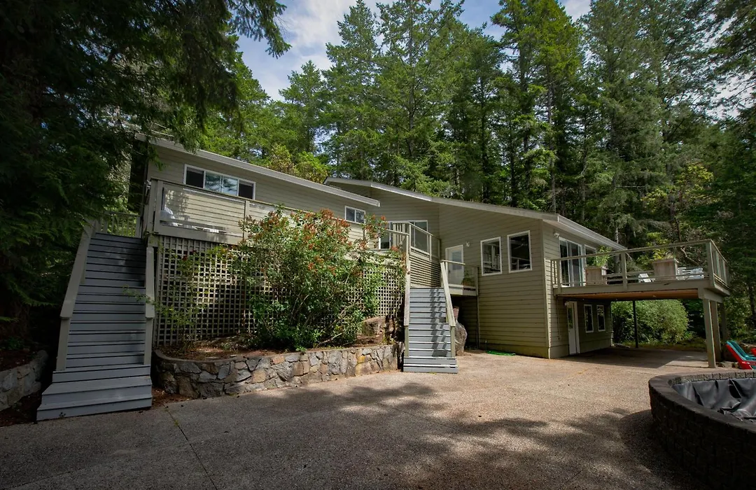 Rockwater Secret Cove Resort-1