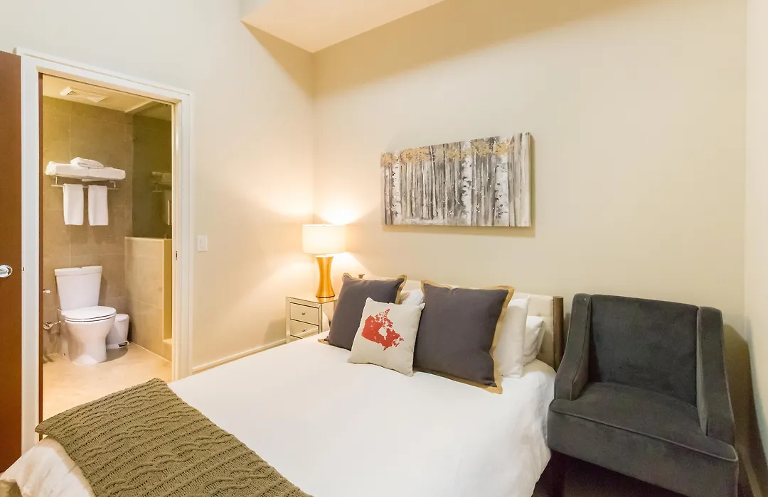 07 Fitzsimmons Walk-1