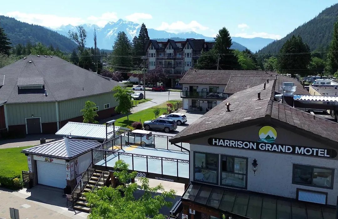 Harrison Grand Motel-1