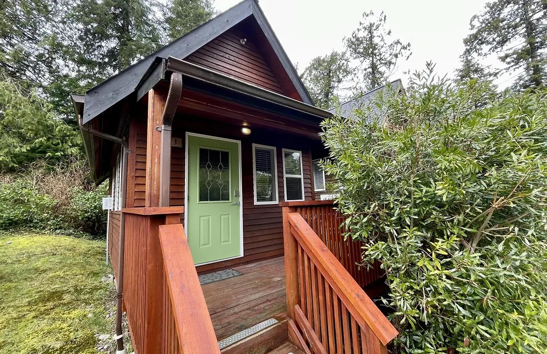 Great Cabin In Close To Walking Trails And Beaches - 13T-1