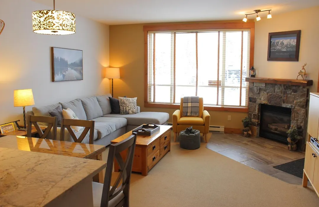 Timberline Lodges By Fernie Lodging Co-1
