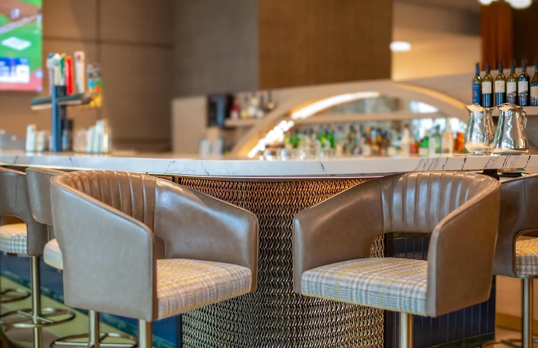 Coast Coal Harbour Vancouver Hotel by APA-1