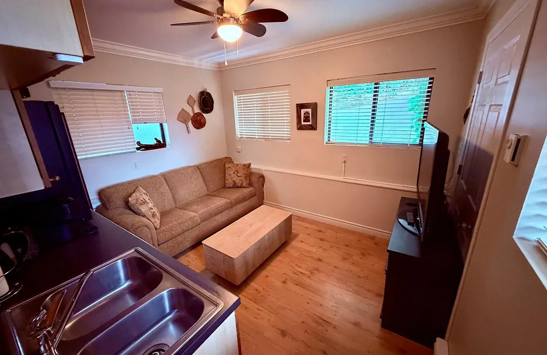 The Fraser River'S Edge B&B Lodge-1