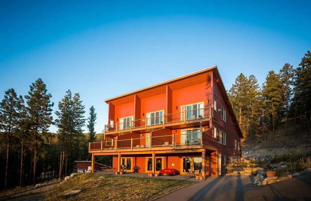 Crooked Tree Guest Suites-1