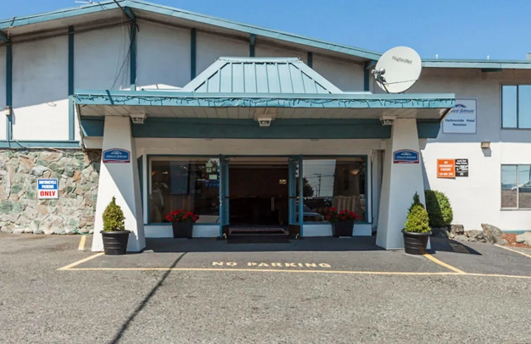 Howard Johnson By Wyndham Nanaimo Harbourside-1