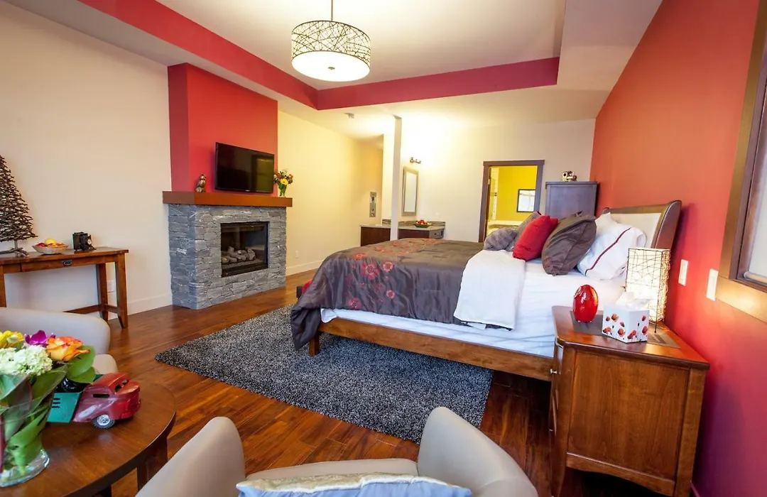 Hillcrest Farm Market B&B-1