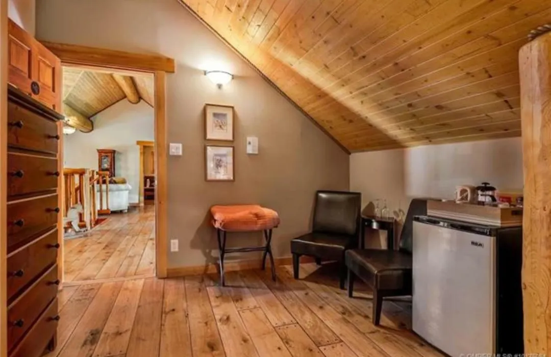 A Okanagan Lakeview Inn-1