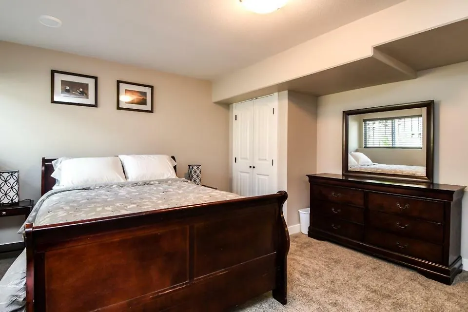 699 Eland Drive-1