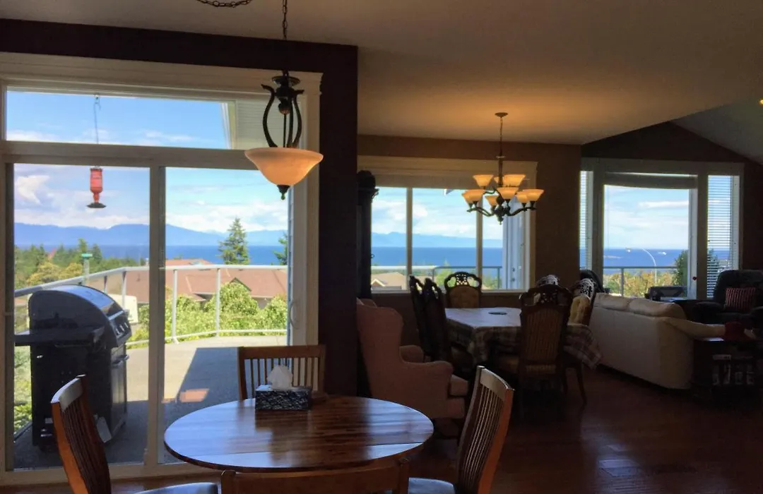 Neckpoint Treasure Bnb-1
