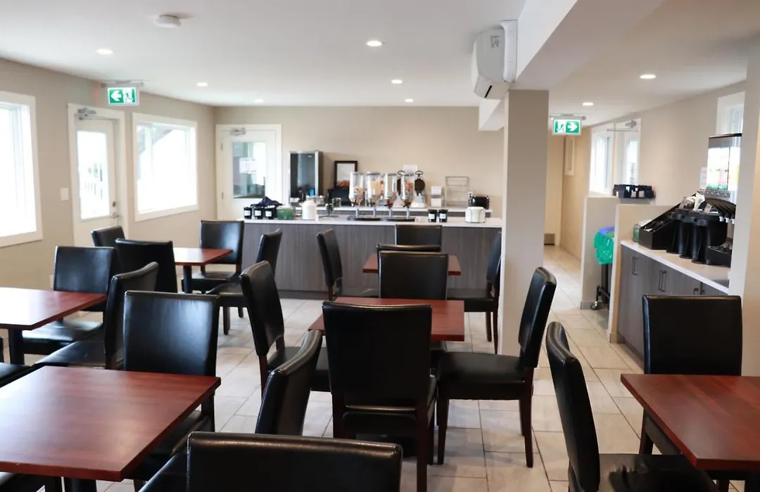 Super 8 By Wyndham Courtenay-1