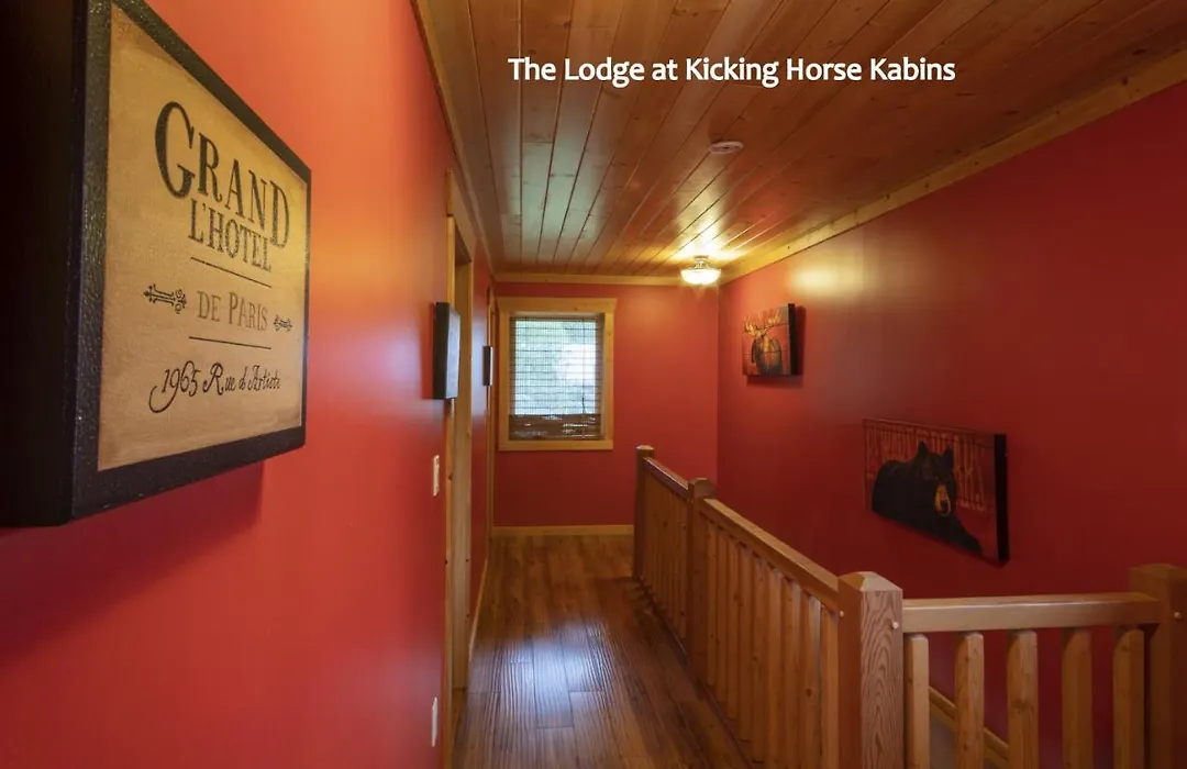 Kicking Horse Kabins-1