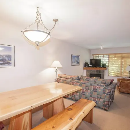Steps From The Village With Private Hot Tub By Harmony Whistler-2
