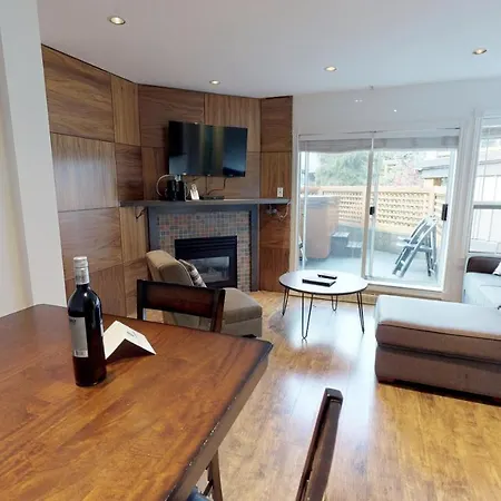 Amazing Location With Private Hot Tub By Harmony Whistler-2