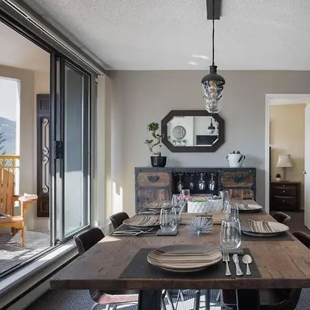 Mountain View Penthouse- 2Br Oasis At The Marquise In Whistler-3