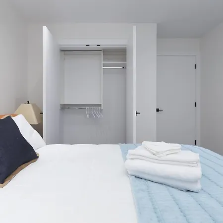 Cozy 3Bdr Suite Near Queen Elizabeth Park-3