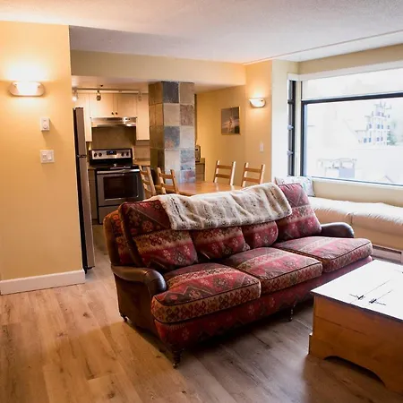1Br Getaway Suite At The Base Of Whistler-3