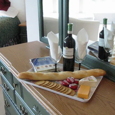 Royal Bed & Breakfast-3
