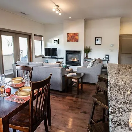 Lux Downtown Condo By Revelstoke Vacations-2