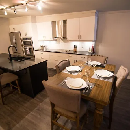 Clipperton Suite By Revelstoke Vacations-2