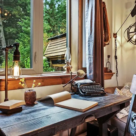 A Suite Retreat - Beyond Bed & Breakfast-2