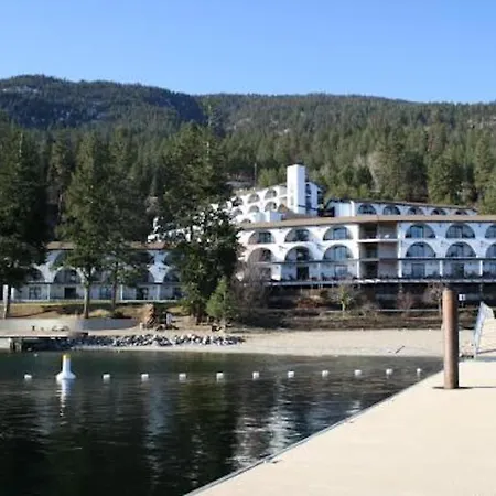 Lakefront Condo Sleeps Up To 4-3