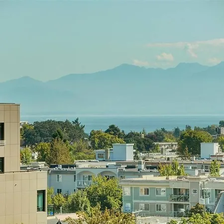 Luxious Downtown Victoria Condo In The Legato-2