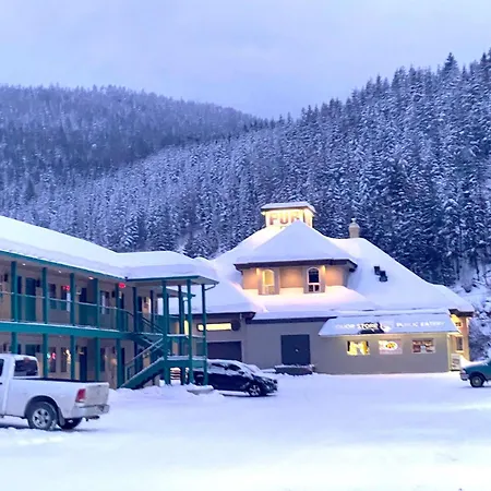 Super 8 By Wyndham Sicamous-3