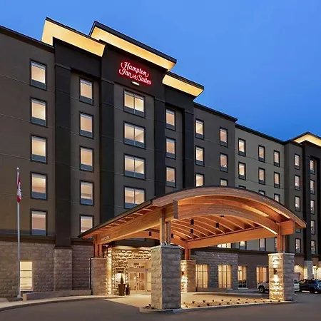 Hampton Inn And Suites By Hilton Kelowna Airport-2
