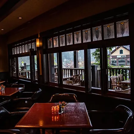 Salt Spring Inn-3
