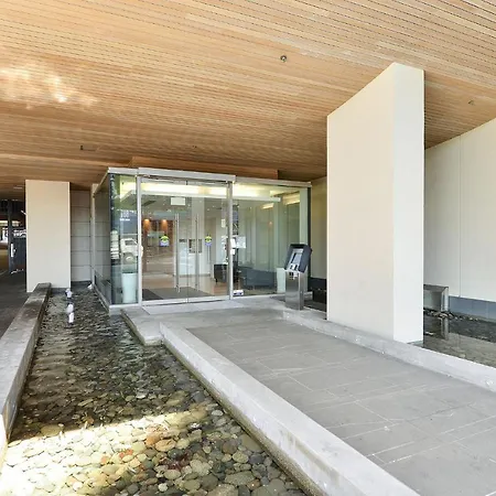Luxury View Condo In Downtown Victoria-3
