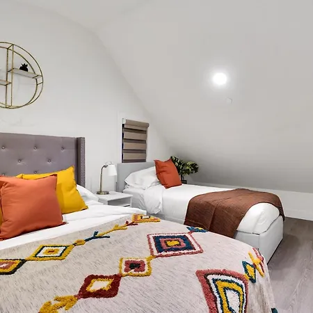 Luxury Private Holiday Home For Family. Mins Away From Yvr Airport-3