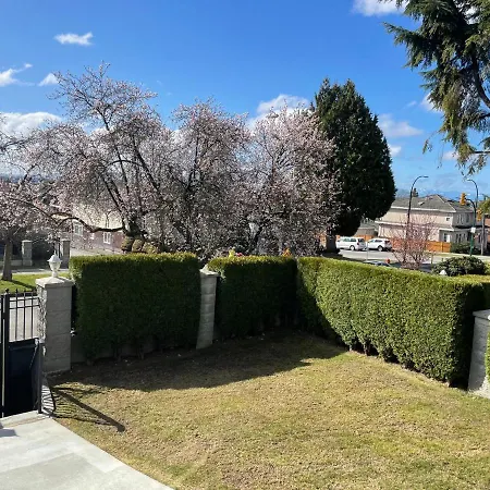 Adorable 2-Bedroom Basement In Vancouver-2