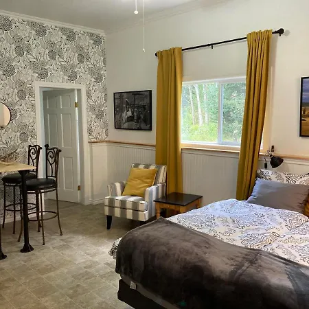 Battle Creek Ranch, Wells Gray Park-2