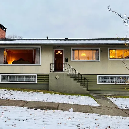 South Vancouver 3 Bedroom House Upper Floor-2