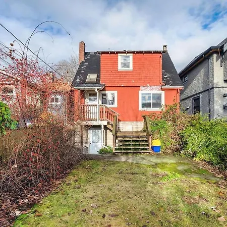 Cozy 3Bd House In Vancouver Near Dunbar-3