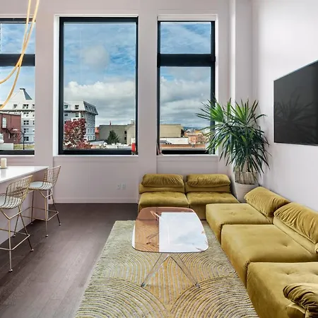 Hudson Pink Suite By Iris Properties!-3