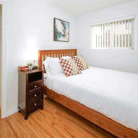 Cozy Private Suite Close To Transit-3